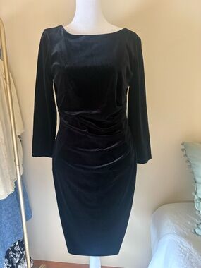 Anne Klein Black Velvet Long-Sleeve Sheath Dress